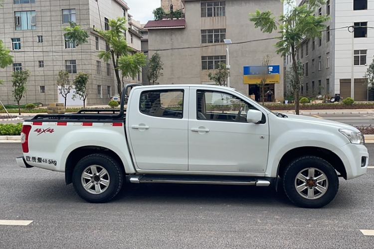 Used Isuzu JLM 2016 2.8T Four-Wheel Drive Ultra-Luxury Version JE493ZLQ4CA Exterior 3