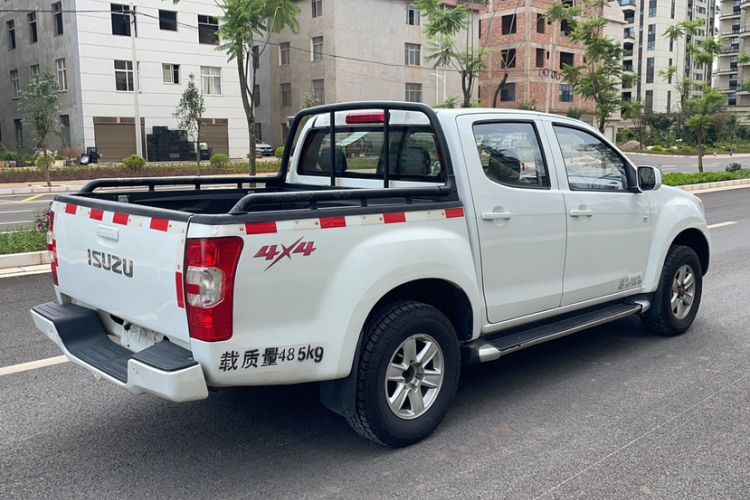 Used Isuzu JLM 2016 2.8T Four-Wheel Drive Ultra-Luxury Version JE493ZLQ4CA Exterior 5