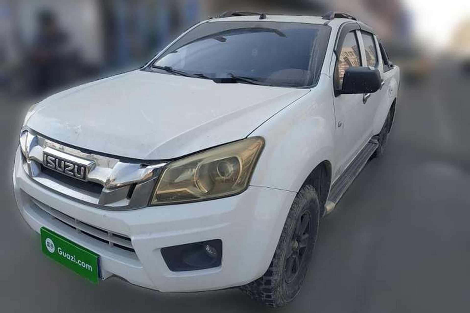 Used Isuzu JLM 2016 2.8T Two-Wheel Drive Extended Cargo Bed Luxury Version JE493ZLQ4CA Front Left 45 Deg