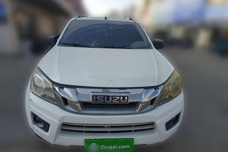 Used Isuzu JLM 2016 2.8T Two-Wheel Drive Extended Cargo Bed Luxury Version JE493ZLQ4CA Front