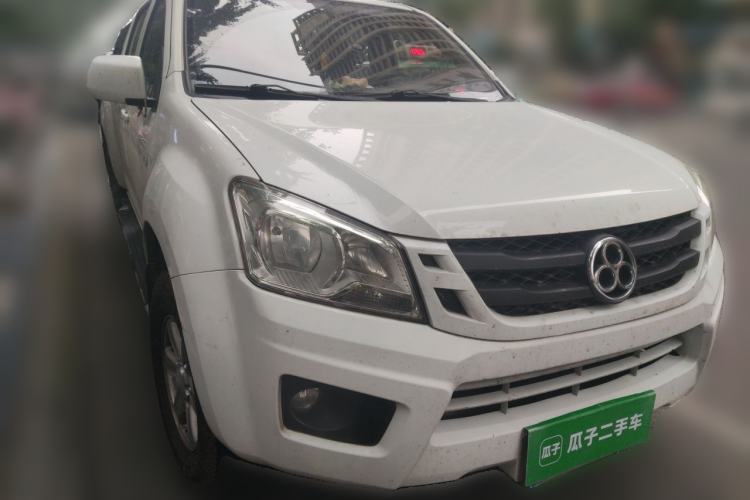 Used Isuzu JLM 2016 2.8T Four-Wheel Drive Extended Cargo Bed Luxury Edition JE493ZLQ4CA Front Right 45 Deg