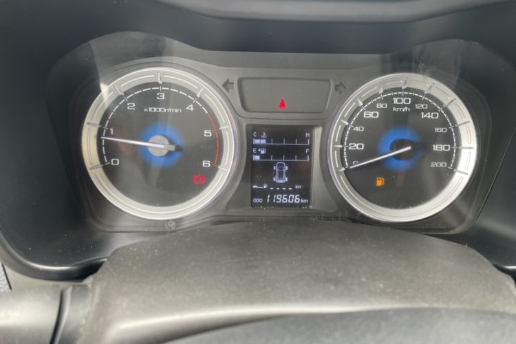 Used Isuzu JLM 2016 2.8T Four-Wheel Drive Ultra-Luxury Version JE493ZLQ4CA Odometer Close Up