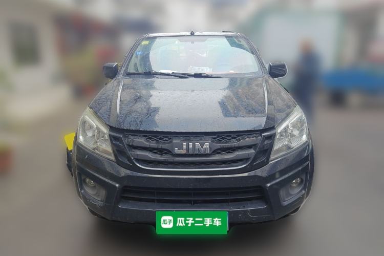 Used Isuzu JLM 2018 2.5T Four-Wheel Drive Diesel Luxury Version with Extended Cargo Bed JE4D25Q5A Front