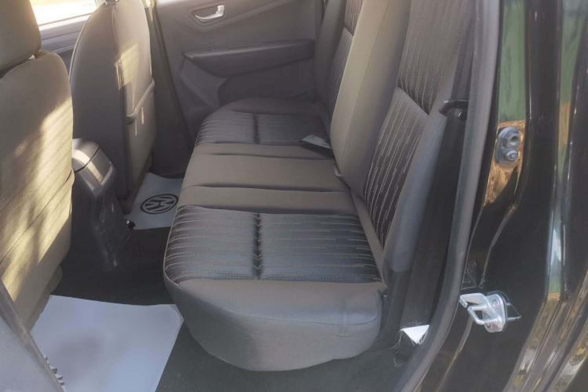 Used Isuzu JLM 2018 2.8T Classic Edition 4x4 Luxury Version JE493ZLQ5F Interior 4