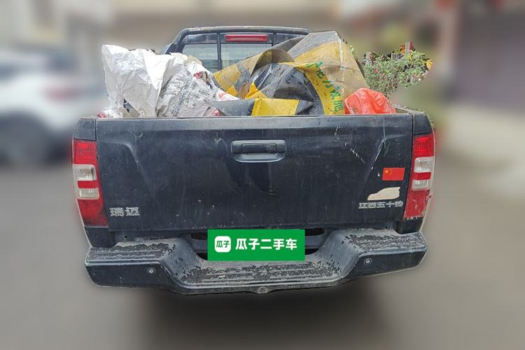 Used Isuzu JLM 2018 2.5T Four-Wheel Drive Diesel Luxury Version with Extended Cargo Bed JE4D25Q5A Rear