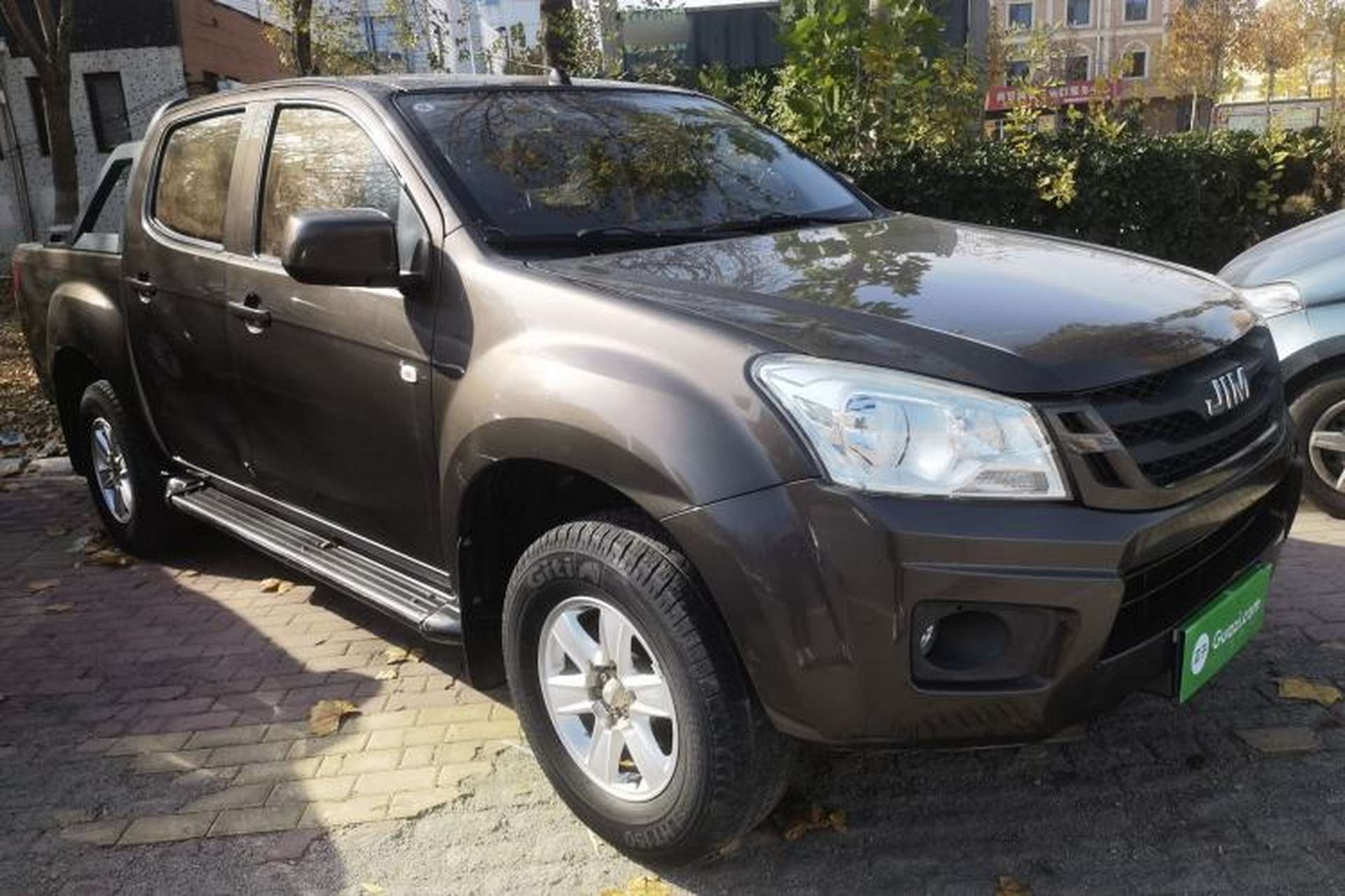 Used Isuzu JLM 2018 2.8T Classic Edition 4x4 Luxury Version JE493ZLQ5F Exterior 2
