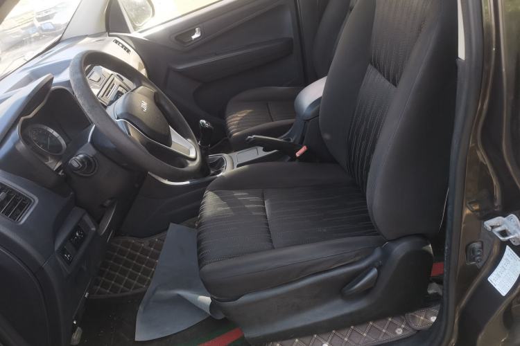 Used Isuzu JLM 2018 2.8T Classic Edition 4x4 Luxury Version JE493ZLQ5F Left Front Seat