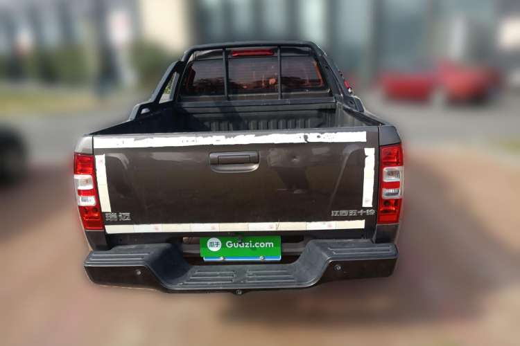 Used Isuzu JLM 2018 2.5T Two-Wheel Drive Diesel Luxury Version with Extended Cargo Bed JE4D25Q5A Rear