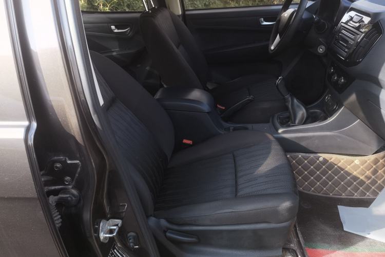 Used Isuzu JLM 2018 2.8T Classic Edition 4x4 Luxury Version JE493ZLQ5F Right Front Seat