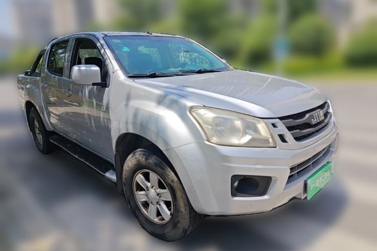 Used Isuzu JLM 2018 2.5T Four-Wheel Drive Diesel Luxury Version with Extended Cargo Bed JE4D25Q5A Front Right 45 Deg