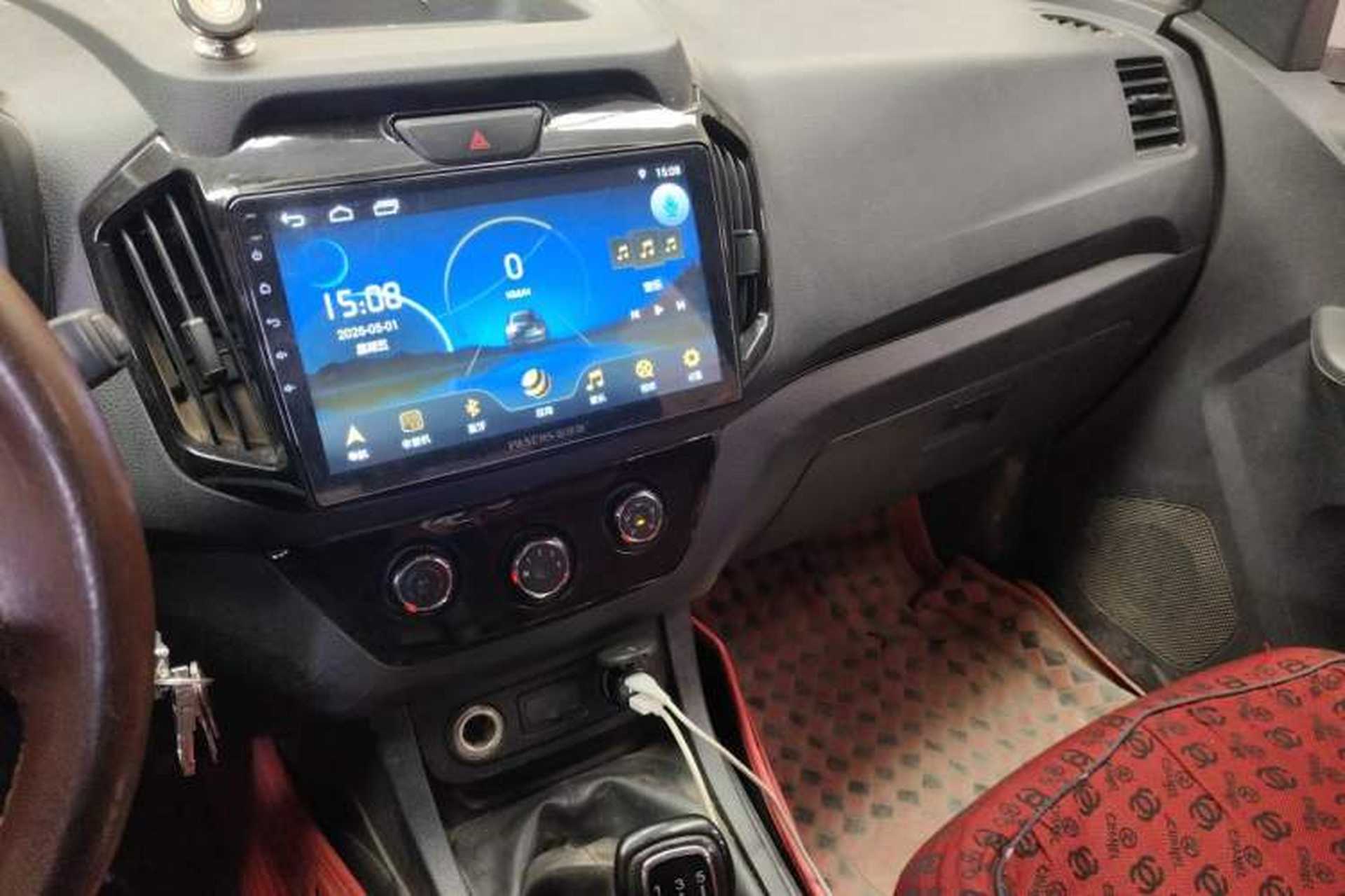 Used Isuzu JLM 2018 2.8T Classic Edition Two-Wheel Drive Luxury Version with Extended Cargo Bed JE493ZLQ5F Audio And AC Panel
