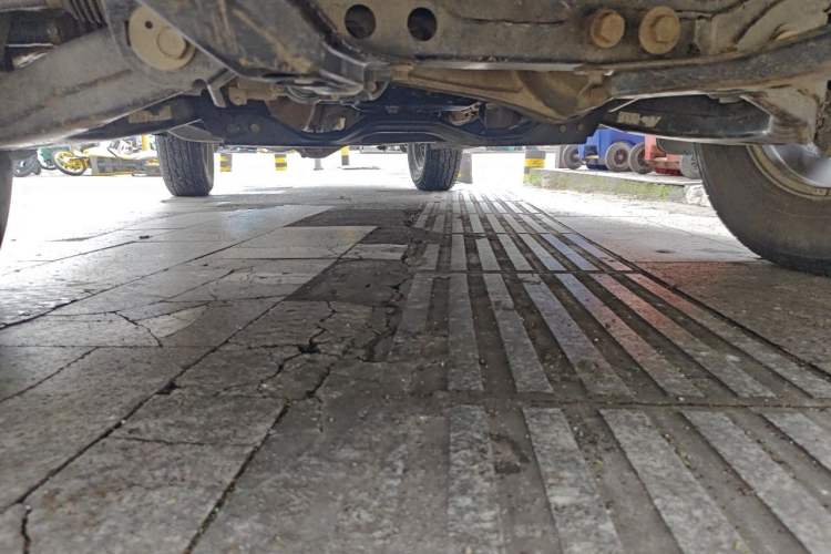 Used Isuzu JLM  Chassis Front