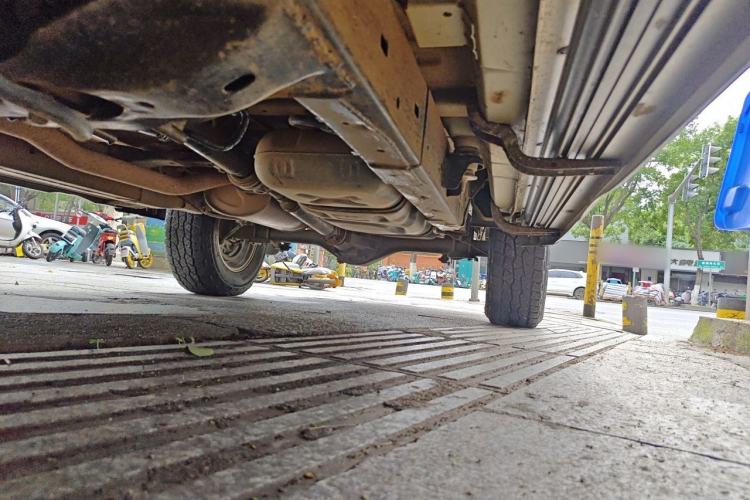Used Isuzu JLM  Chassis Front Left