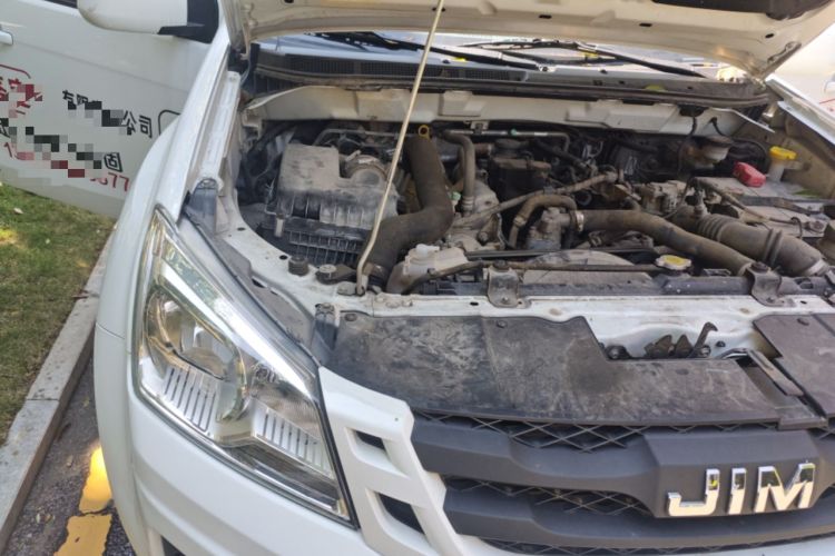 Used Isuzu JLM 2018 2.8T Classic Edition Two-Wheel Drive Luxury Version with Extended Cargo Bed JE493ZLQ5F Engine Bay Right