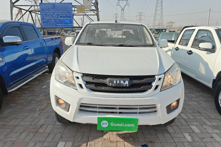 Used Isuzu JLM 2018 2.5T Two-Wheel Drive Diesel Luxury Version with Extended Cargo Bed JE4D25Q5A Front