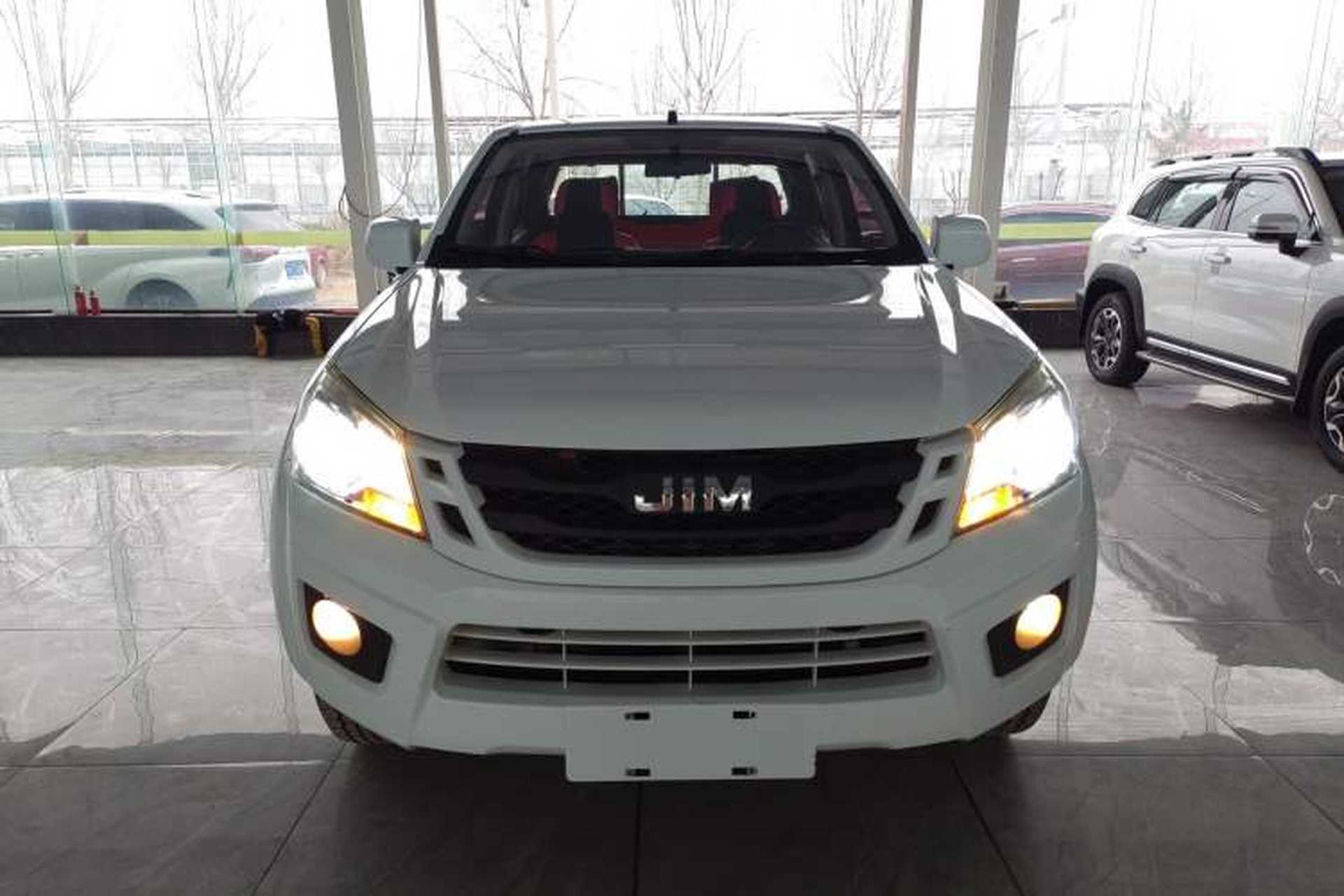 Used Isuzu JLM 2018 2.8T Classic Edition Two-Wheel Drive Luxury Version JE493ZLQ5F Front