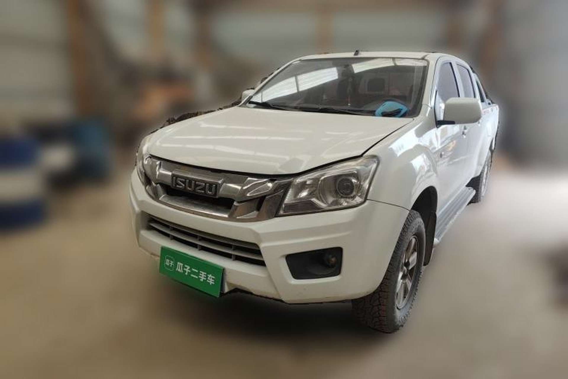 Used Isuzu JLM 2018 2.8T Classic Edition Two-Wheel Drive Luxury Version with Extended Cargo Bed JE493ZLQ5F Front Left 45 Deg