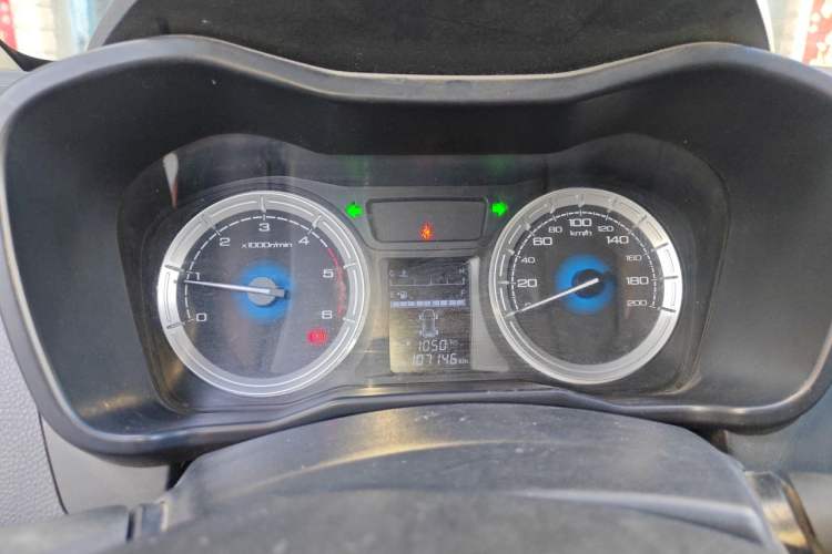 Used Isuzu JLM 2018 2.8T Classic Edition Two-Wheel Drive Luxury Version with Extended Cargo Bed JE493ZLQ5F Instrument Cluster