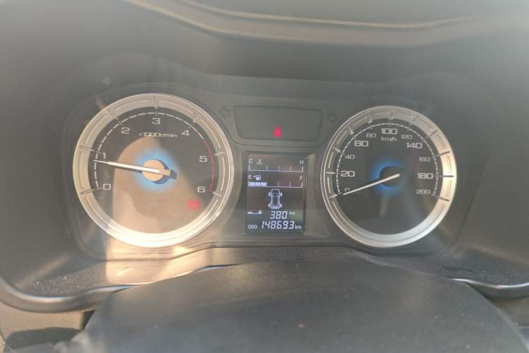 Used Isuzu JLM 2018 2.8T Classic Edition Two-Wheel Drive Luxury Version with Extended Cargo Bed JE493ZLQ5F Instrument Cluster
