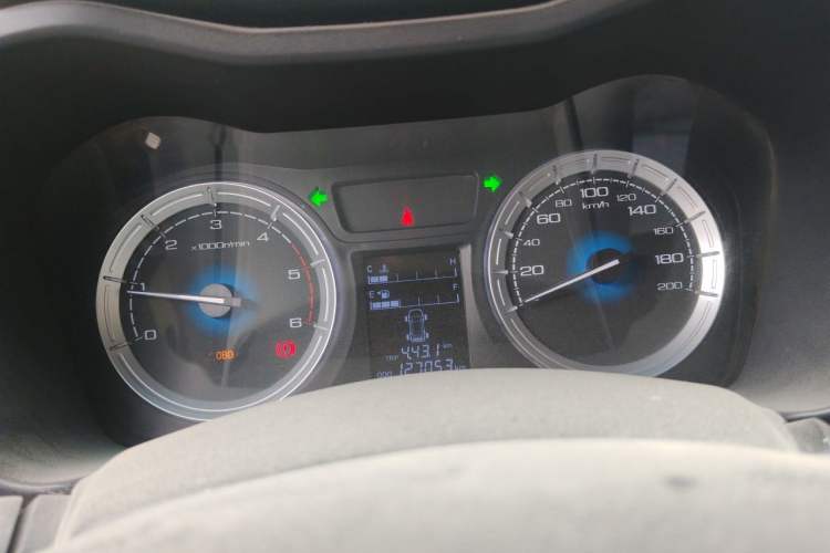 Used Isuzu JLM 2018 2.8T Classic Edition 4x4 Luxury Model with Extended Cargo Bed JE493ZLQ5F Instrument Cluster