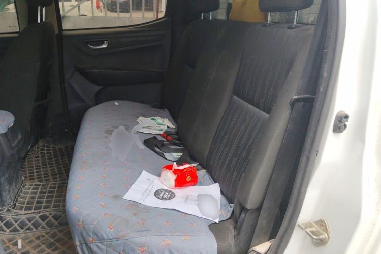 Used Isuzu JLM 2018 2.8T Classic Edition 4x4 Luxury Model with Extended Cargo Bed JE493ZLQ5F Left Rear Seat