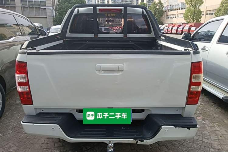 Used Isuzu JLM 2018 2.8T Classic Edition 4x4 Luxury Version JE493ZLQ5F Rear