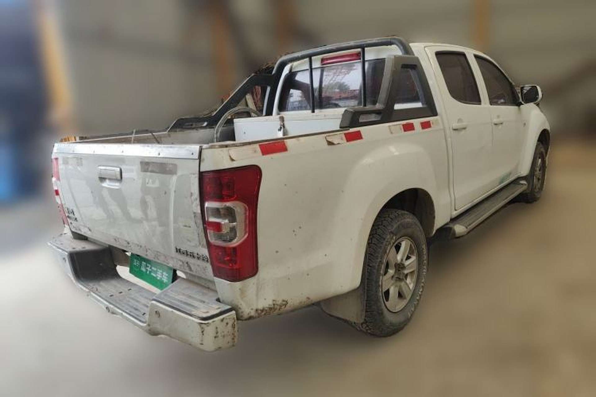 Used Isuzu JLM 2018 2.8T Classic Edition Two-Wheel Drive Luxury Version with Extended Cargo Bed JE493ZLQ5F Rear Right 45 Deg