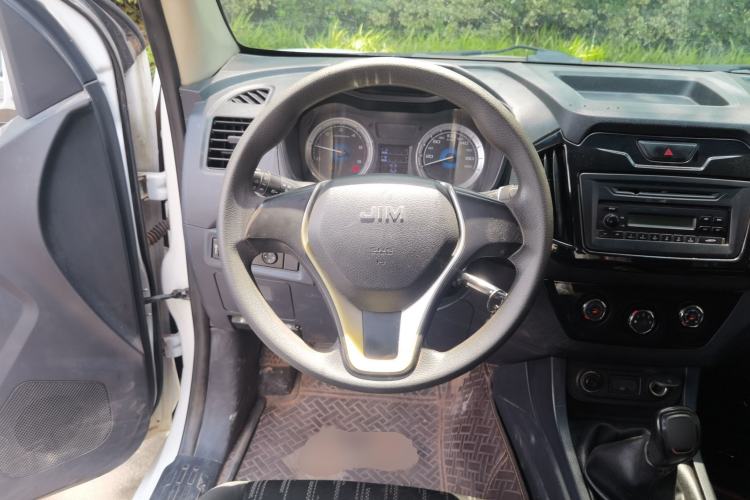 Used Isuzu JLM 2018 2.8T Classic Edition 4x4 Luxury Model with Extended Cargo Bed JE493ZLQ5F Steering Wheel