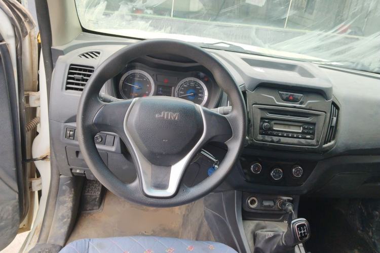 Used Isuzu JLM 2018 2.8T Classic Edition 4x4 Luxury Model with Extended Cargo Bed JE493ZLQ5F Steering Wheel