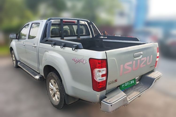 Used Isuzu JLM 2019 2.5T 4x4 Diesel Luxury Edition Ruimai S Extended Version JE4D25Q5A Rear Left 45 Deg