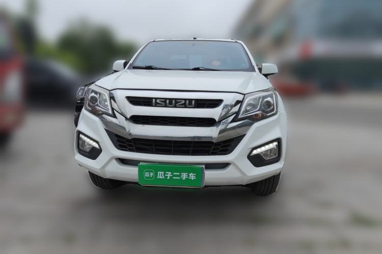 Used Isuzu JLM 2019 2.5T Two-Wheel Drive Diesel Luxury Version Ruimai S Extended Version JE4D25Q5A Front