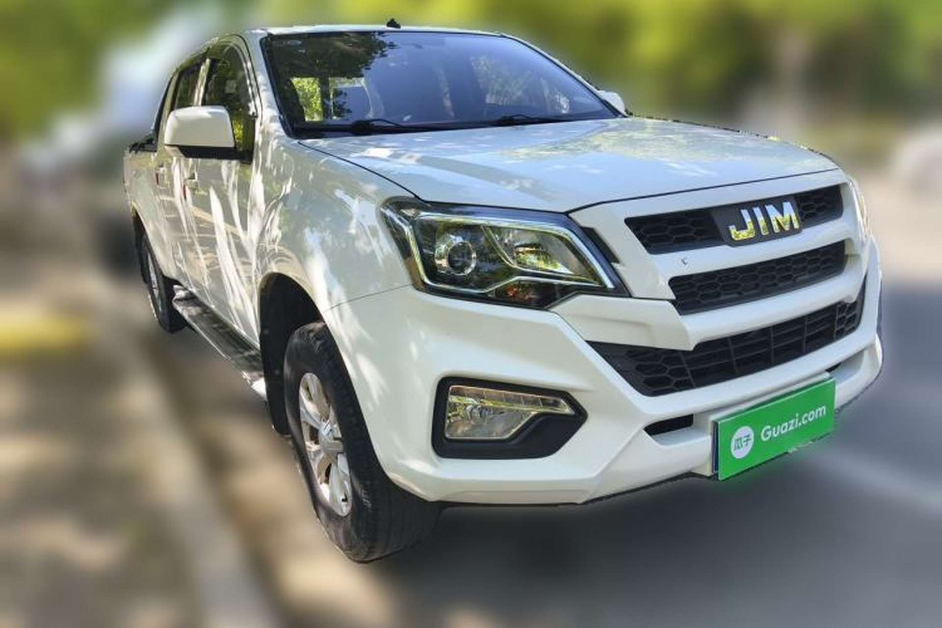 Used Isuzu JLM 2019 2.5T Two-Wheel Drive Diesel Luxury Version Ruimai S Extended Version JE4D25Q5A Front Right 45 Deg