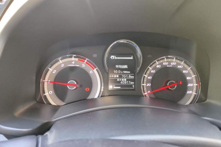 Used Isuzu JLM 2019 2.5T Two-Wheel Drive Diesel Luxury Version Ruimai S Extended Version JE4D25Q5A Instrument Cluster