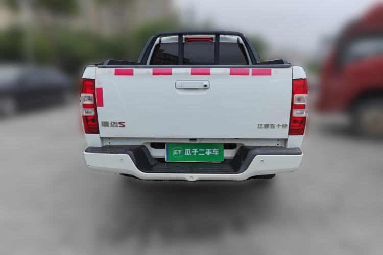 Used Isuzu JLM 2019 2.5T Two-Wheel Drive Diesel Luxury Version Ruimai S Extended Version JE4D25Q5A Rear