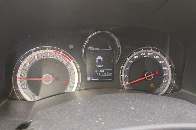 Used Isuzu JLM 2020 2.8T Classic Two-Wheel Drive Diesel Euro VI Comfort Plus Extended Version JE493ZLQ6E Odometer Close Up