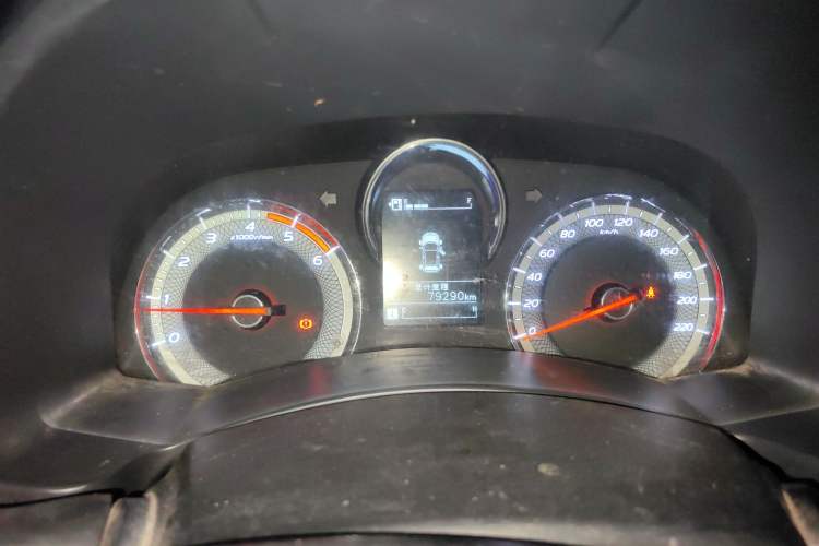 Used Isuzu JLM 2020 2.8T Classic Two-Wheel Drive Diesel Euro VI Comfort Plus Extended Version JE493ZLQ6E Instrument Cluster