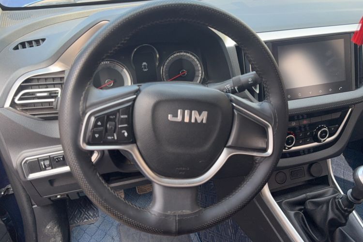 Used Isuzu JLM 2020 2.5T Four-Wheel Drive Diesel Flagship National VI Ruimai S Extended Version JE4D25Q6A Steering Wheel