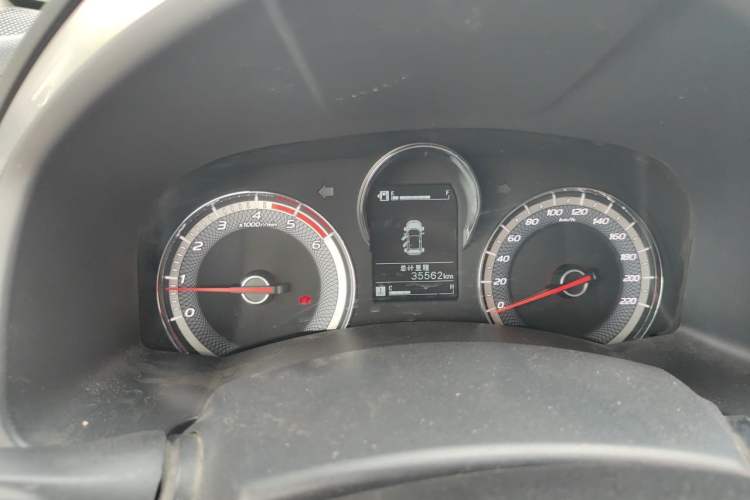 Used Isuzu JLM 2020 2.8T Classic Two-Wheel Drive Diesel Euro VI Comfort Plus Extended Version JE493ZLQ6E Instrument Cluster