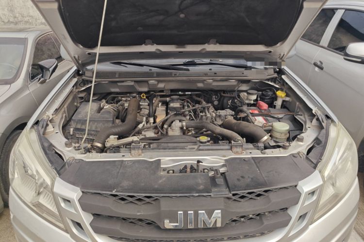 Used Isuzu JLM 2020 2.8T Classic Two-Wheel Drive Diesel Euro VI Comfort Plus Extended Version JE493ZLQ6E Engine Bay