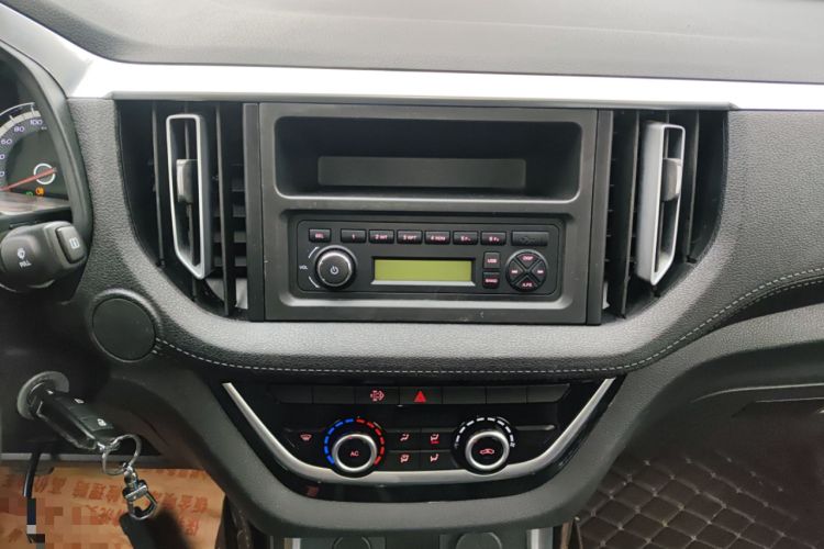 Used Isuzu JLM 2020 2.8T Classic 4x4 Diesel Euro VI Comfort Plus Extended Version JE493ZLQ6E Audio And AC Panel