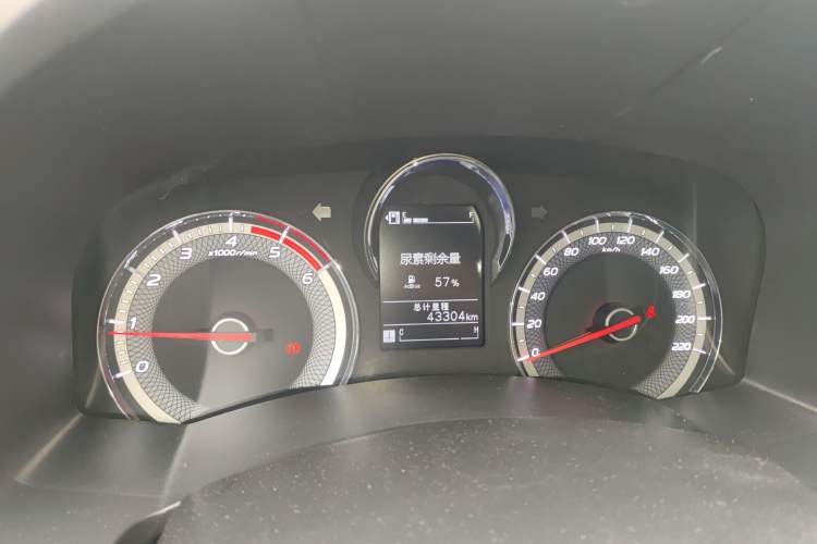 Used Isuzu JLM 2020 2.8T Classic 4x4 Diesel Euro VI Comfort Plus Extended Version JE493ZLQ6E Instrument Cluster