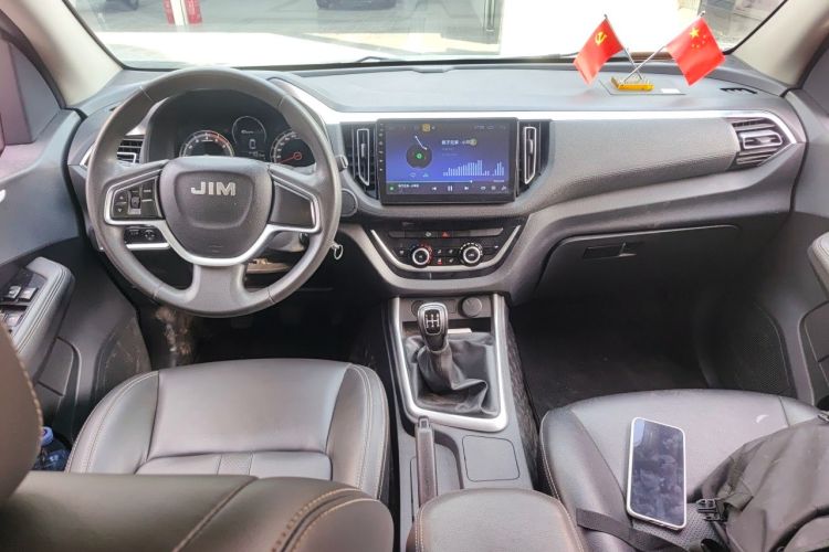 Used Isuzu JLM 2020 2.5T 4x4 Diesel Leading-Edge National VI Ruimai S Extended Version JE4D25Q6A Center Console