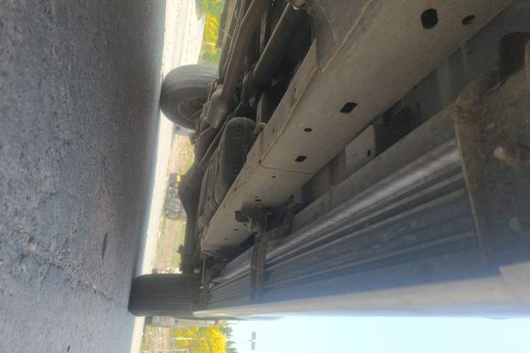 Used Isuzu JLM 2020 2.8T Classic 4x4 Diesel Euro VI Comfort Plus Extended Version JE493ZLQ6E Chassis Front Left
