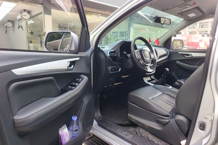 Used Isuzu JLM 2020 2.5T 4x4 Diesel Leading-Edge National VI Ruimai S Extended Version JE4D25Q6A Driver Seat