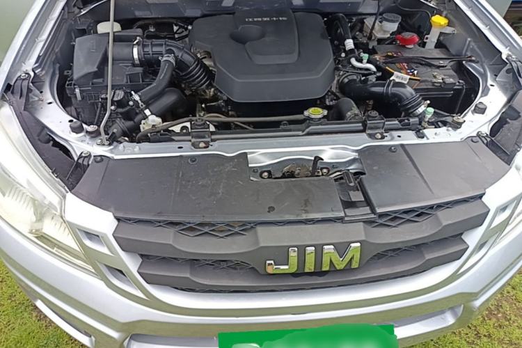 Used Isuzu JLM 2020 2.4T Classic Two-Wheel Drive Gasoline Euro VI Comfort Version with Standard Wheelbase 4K22D4T Engine Bay