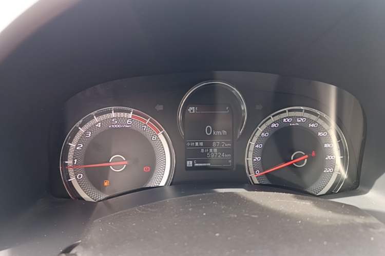 Used Isuzu JLM 2020 2.4T Classic Two-Wheel Drive Gasoline Euro VI Comfort Version with Standard Wheelbase 4K22D4T Instrument Cluster