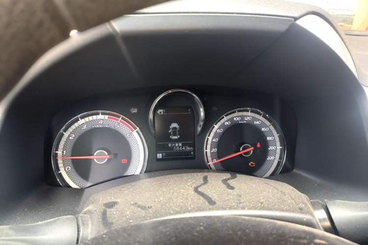 Used Isuzu JLM 2020 2.8T Classic Two-Wheel Drive Diesel Euro VI Comfort Plus Extended Version JE493ZLQ6E Instrument Cluster
