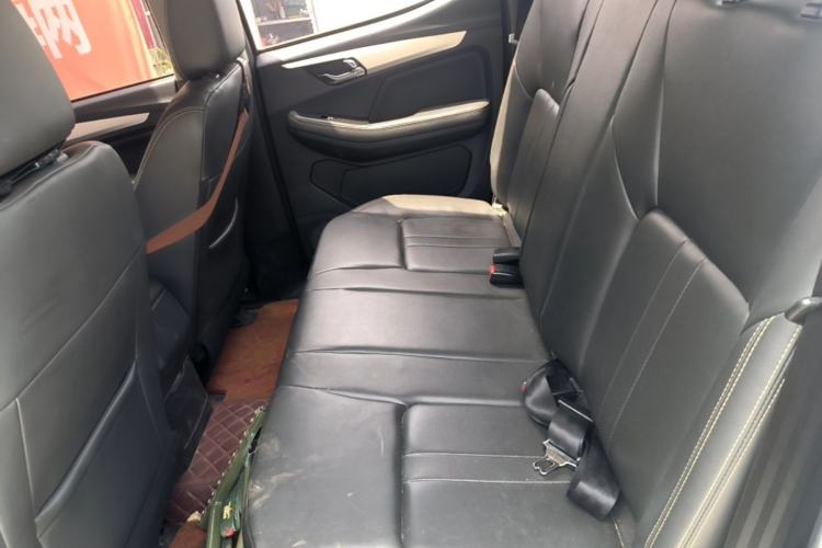 Used Isuzu JLM 2020 2.8T Classic Two-Wheel Drive Diesel Euro VI Comfort Plus Extended Version JE493ZLQ6E Left Rear Seat