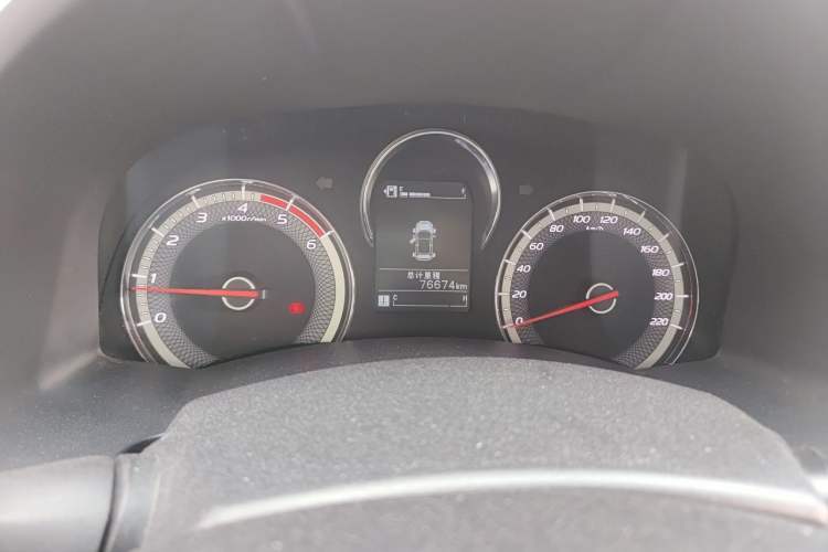 Used Isuzu JLM 2020 2.5T 4x4 Diesel Leading-Edge National VI Ruimai S Extended Version JE4D25Q6A Odometer Close Up