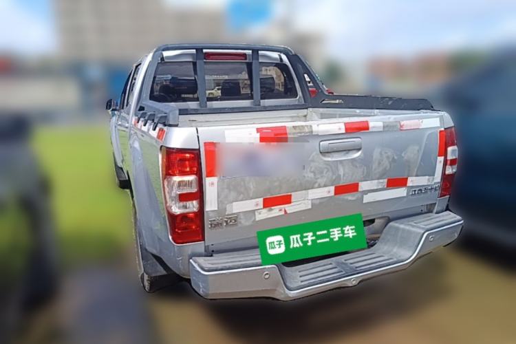 Used Isuzu JLM 2020 2.4T Classic Two-Wheel Drive Gasoline Euro VI Comfort Version with Standard Wheelbase 4K22D4T Rear Left 45 Deg